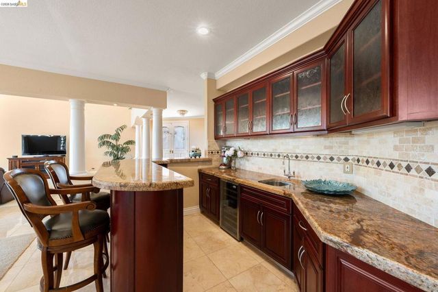 96 Shell Place, Discovery Bay, CA 94505
