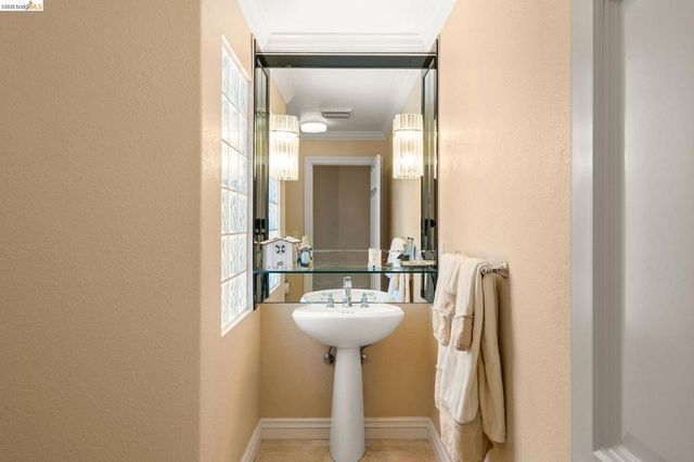 96 Shell Place, Discovery Bay, CA 94505