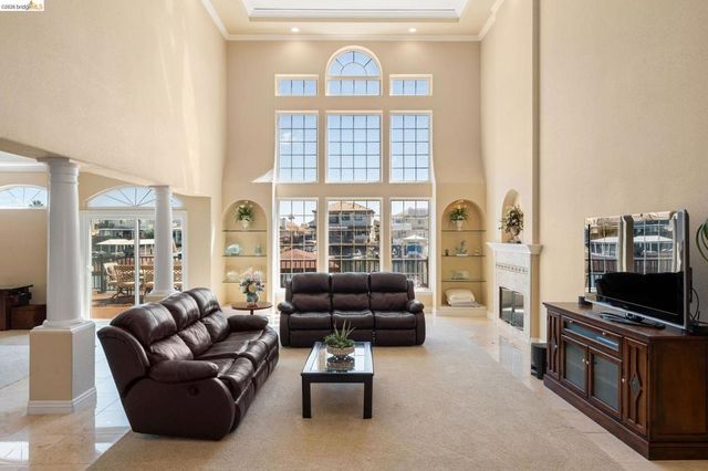 96 Shell Place, Discovery Bay, CA 94505