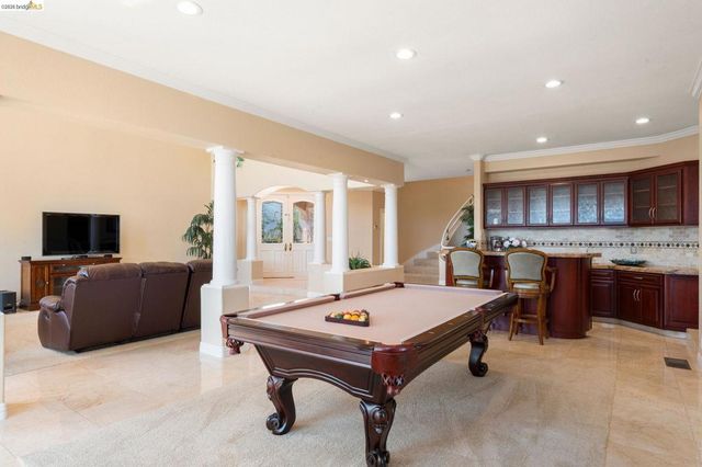 96 Shell Place, Discovery Bay, CA 94505