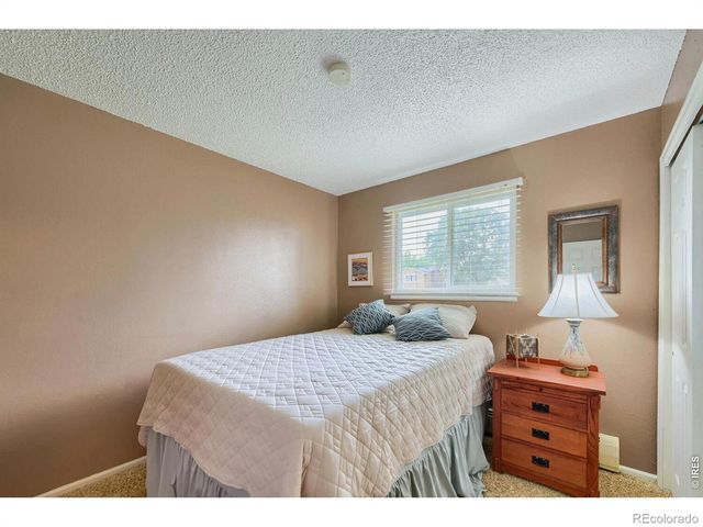 2542 Cambridge Drive, Longmont, CO 80503
