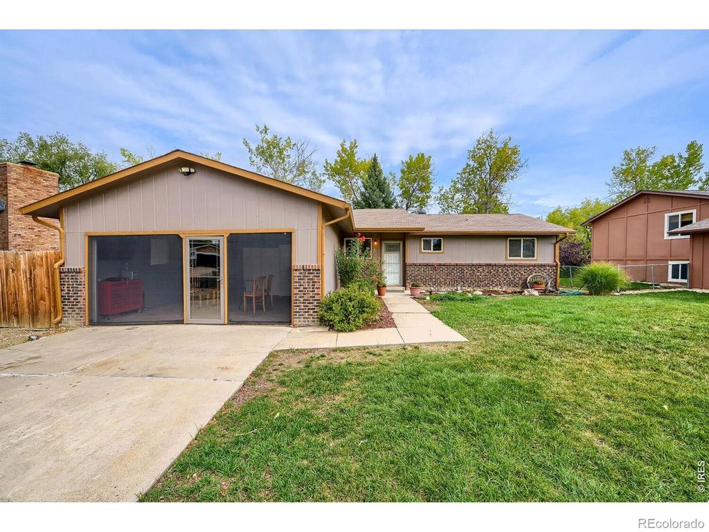 2542 Cambridge Drive, Longmont, CO 80503