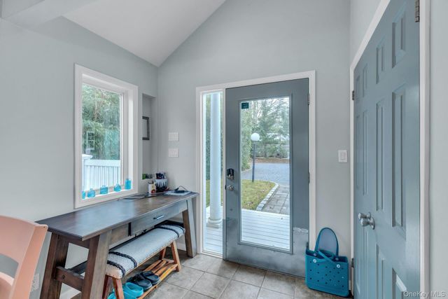 53 W End Avenue, East Quogue, NY 11942