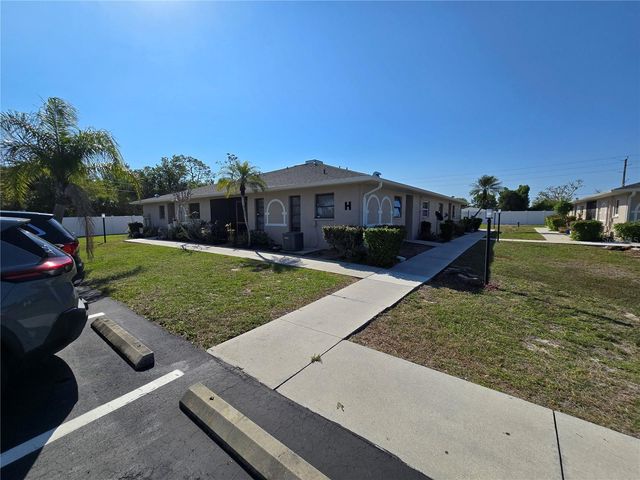 24540 HARBORVIEW ROAD H2, Punta Gorda, FL 33980