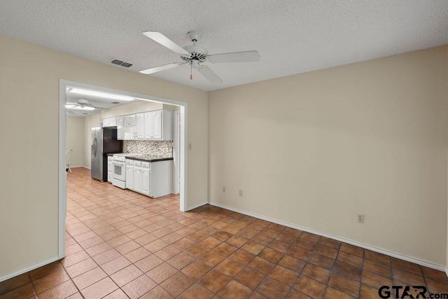 641 Hideaway ln E, Hideaway, TX 75771