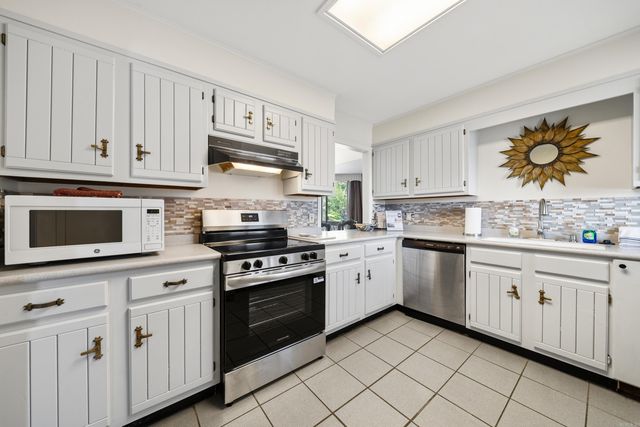 200 Pretti Pt Apt G4, Hot Springs, AR 71913