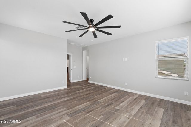 10220 N 49TH Avenue, Glendale, AZ 85302
