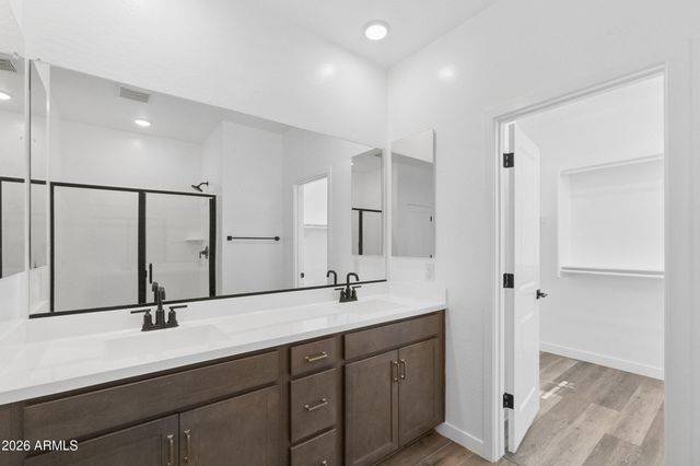 10220 N 49TH Avenue, Glendale, AZ 85302