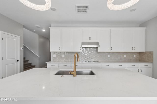 10220 N 49TH Avenue, Glendale, AZ 85302