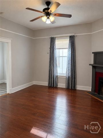 530 E 35th Street A, Savannah, GA 31401