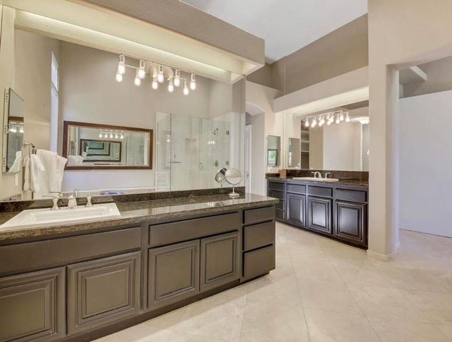 81045 Golf View Drive, La Quinta, CA 92253