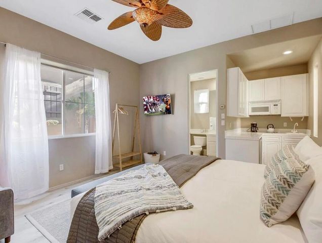 81045 Golf View Drive, La Quinta, CA 92253