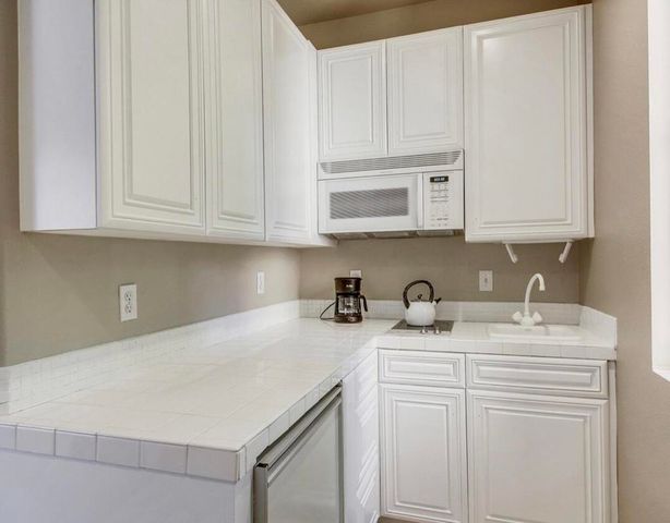 81045 Golf View Drive, La Quinta, CA 92253