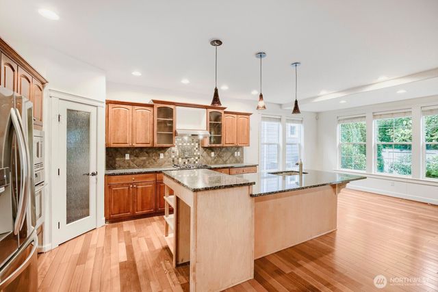 3840 Cameron Drive NE, Lacey, WA 98516