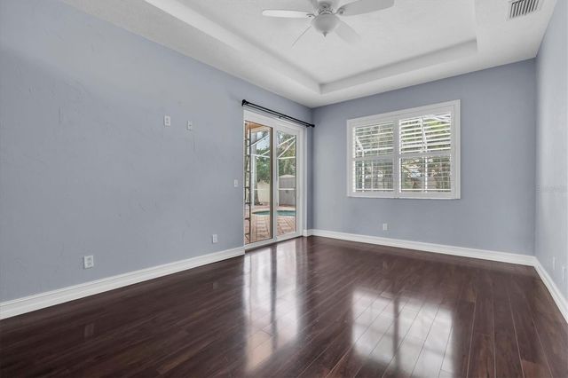 906 LANDMARK CIRCLE S, St Petersburg, FL 33715