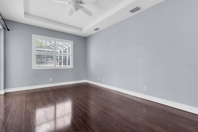 906 LANDMARK CIRCLE S, St Petersburg, FL 33715