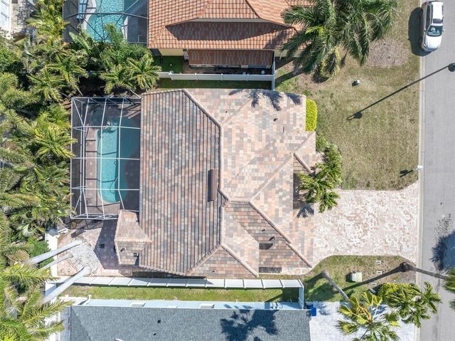 906 LANDMARK CIRCLE S, Tierra Verde, FL 33715