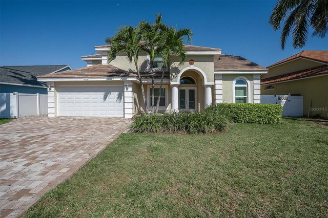 906 LANDMARK CIRCLE S, Tierra Verde, FL 33715