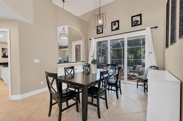 906 LANDMARK CIRCLE S, St Petersburg, FL 33715