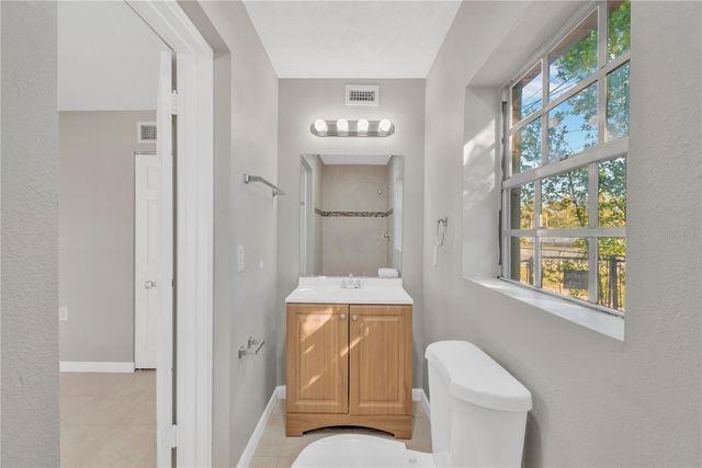 10001 N ASHLEY STREET, Tampa, FL 33612