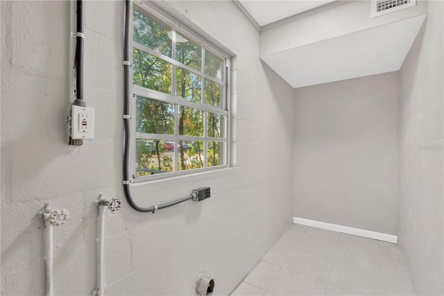 10001 N ASHLEY STREET, Tampa, FL 33612