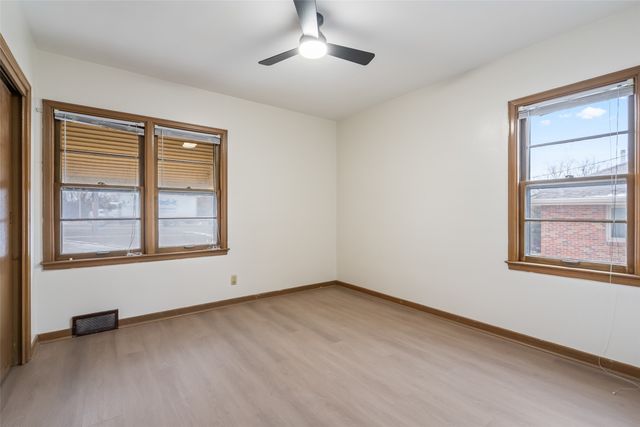 1705 Grand Avenue, West Des Moines, IA 50265