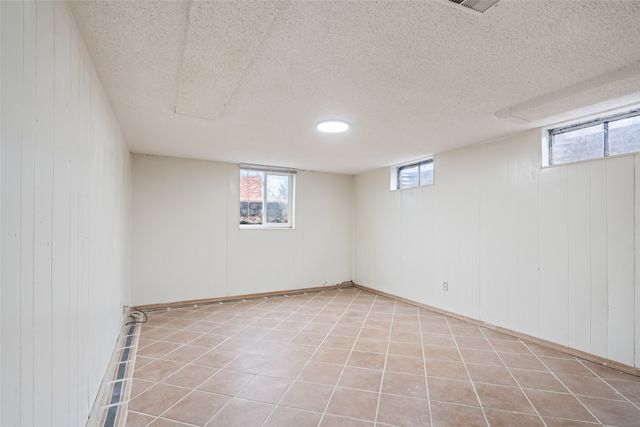 1705 Grand Avenue, West Des Moines, IA 50265