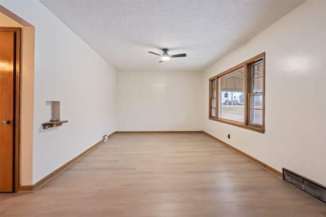 1705 Grand Avenue, West Des Moines, IA 50265