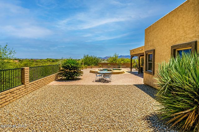 340 N Suntan Drive, Vail, AZ 85641