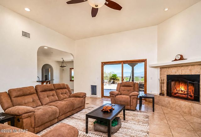 340 N Suntan Drive, Vail, AZ 85641