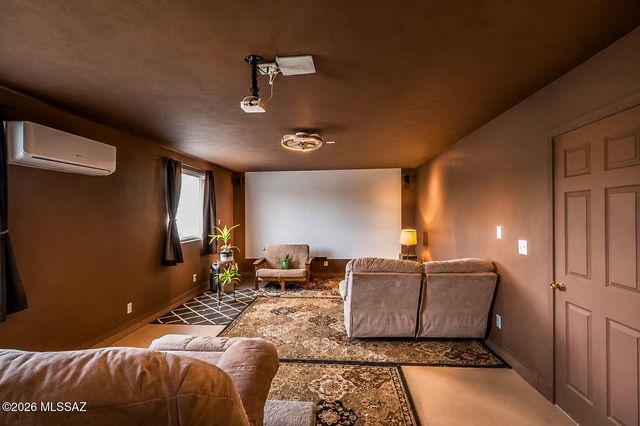 340 N Suntan Drive, Vail, AZ 85641
