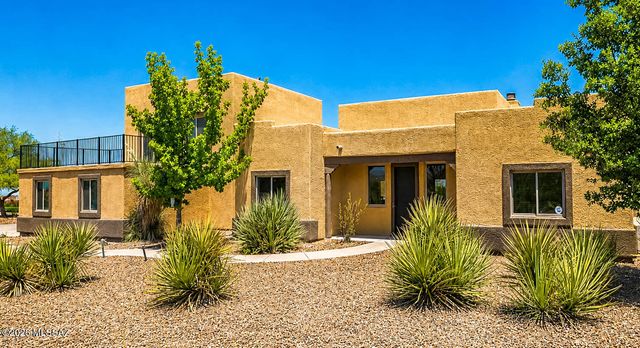 340 N Suntan Drive, Vail, AZ 85641