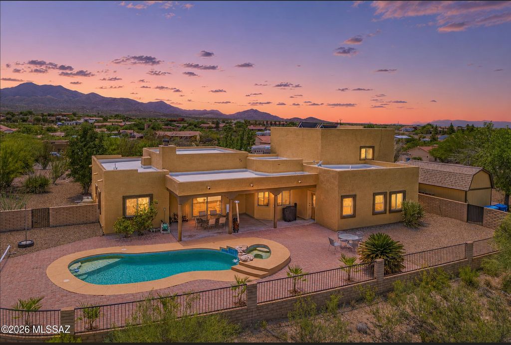 340 N Suntan Drive, Vail, AZ 85641