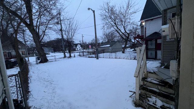 2469 N 26th STREET, Milwaukee, WI 53206