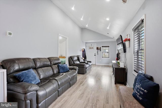 925 EXCELSIOR AVE, Croydon, PA 19021