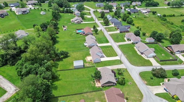 303 Oakview Drive, Somerset, KY 42503