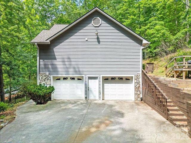 144 Lakeland Drive, Pisgah Forest, NC 28768