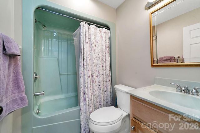144 Lakeland Drive, Pisgah Forest, NC 28768