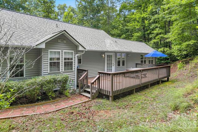 144 Lakeland Drive, Pisgah Forest, NC 28768