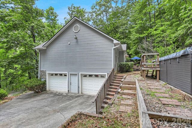 144 Lakeland Drive, Pisgah Forest, NC 28768