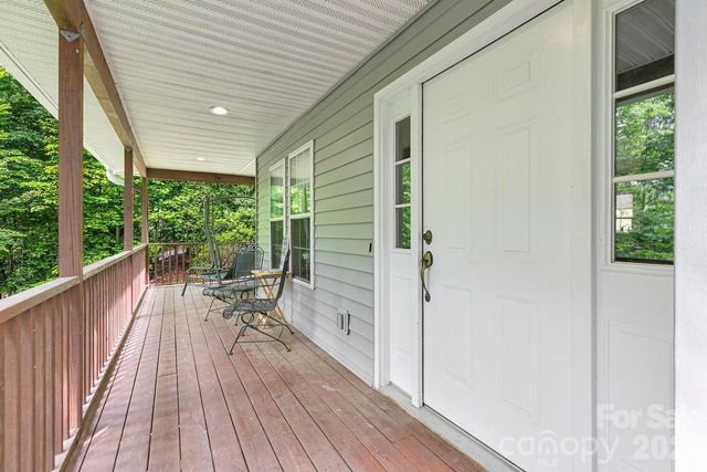 144 Lakeland Drive, Pisgah Forest, NC 28768
