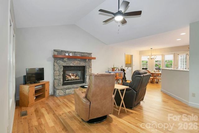 144 Lakeland Drive, Pisgah Forest, NC 28768
