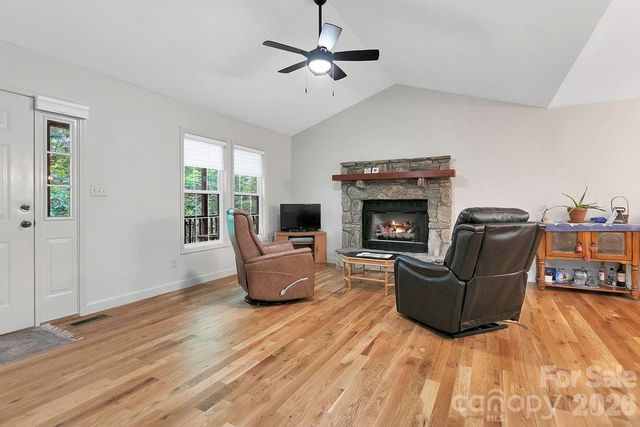 144 Lakeland Drive, Pisgah Forest, NC 28768