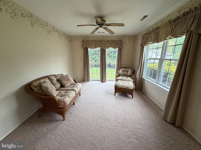 95 LAKEBRIDGE DR, Deptford, NJ 08096