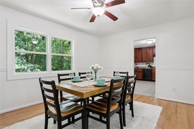 250 Thomas Nelson LN, Williamsburg, VA 23185