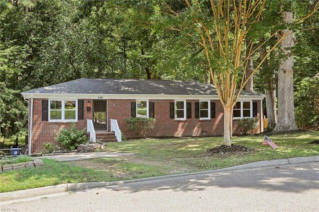 250 Thomas Nelson LN, Williamsburg, VA 23185