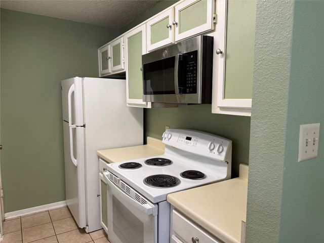 2121 Hepburn Street 1102, Houston, TX 77054