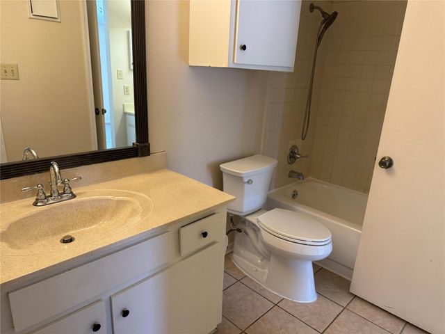 2121 Hepburn Street 1102, Houston, TX 77054