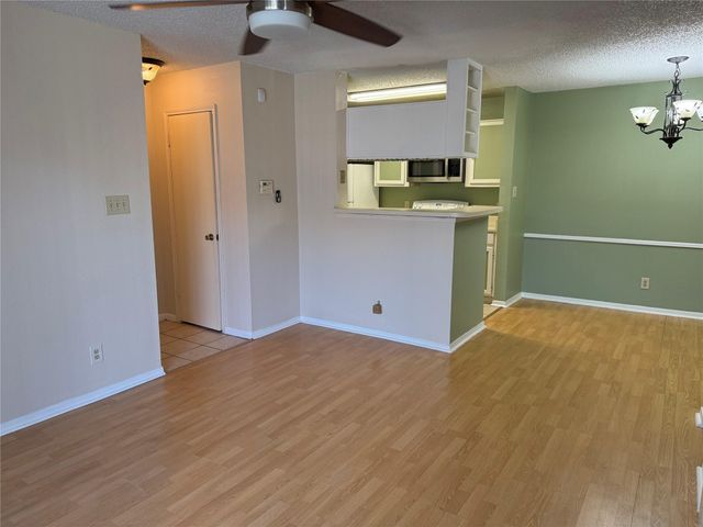 2121 Hepburn Street 1102, Houston, TX 77054