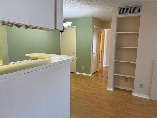 2121 Hepburn Street 1102, Houston, TX 77054